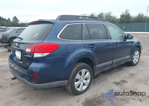 2010 Subaru Outback 2.5I Premium z USA, uszkodzony, nr VIN 4S4BRCGC7A3353024